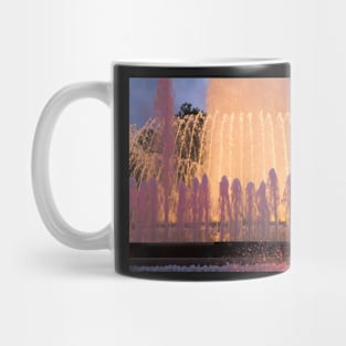 Colorful performance of Magic Fountain Mug